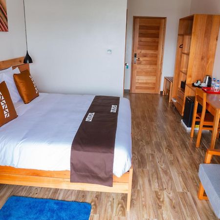 Hotel Chez Lando คิกาลี ภายนอก รูปภาพ