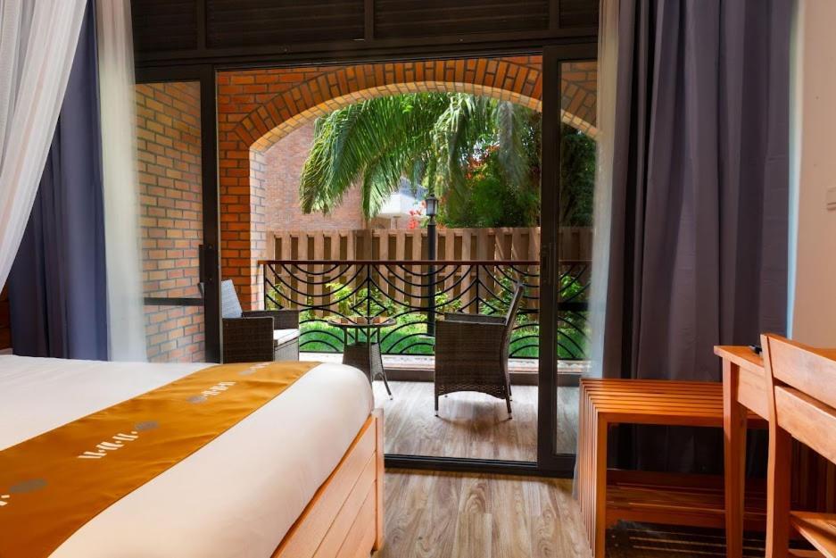 Hotel Chez Lando คิกาลี ภายนอก รูปภาพ