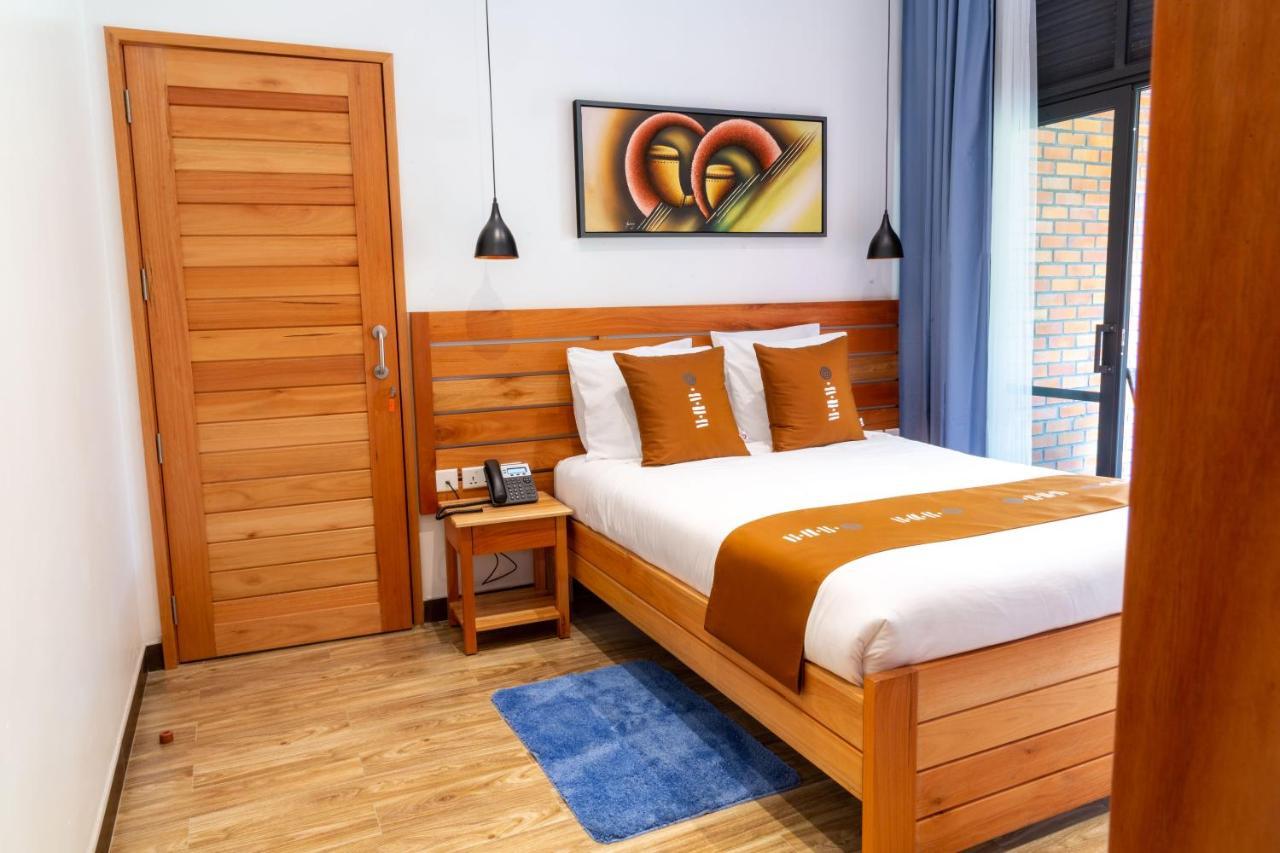 Hotel Chez Lando คิกาลี ภายนอก รูปภาพ
