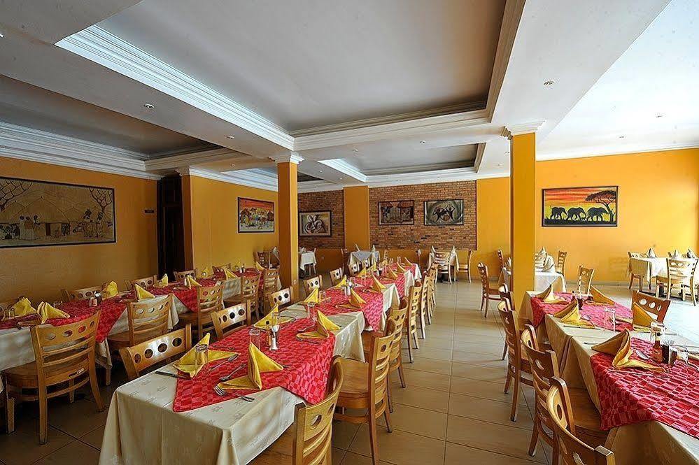 Hotel Chez Lando คิกาลี ภายนอก รูปภาพ