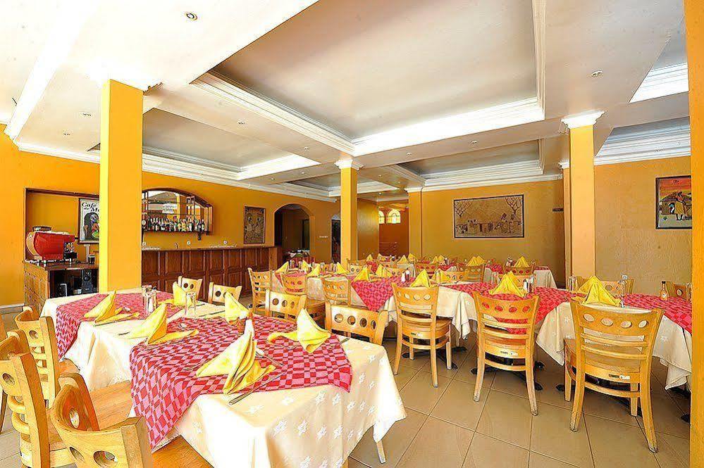 Hotel Chez Lando คิกาลี ภายนอก รูปภาพ