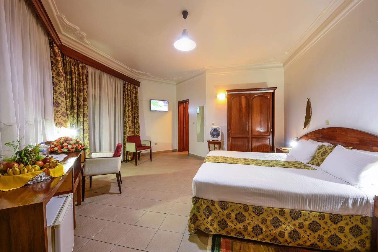 Hotel Chez Lando คิกาลี ภายนอก รูปภาพ